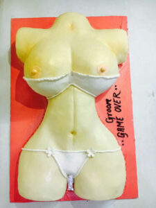 Boca-Raton-Florida-Voluptuous-Bachelor-White-Bikini-Cake